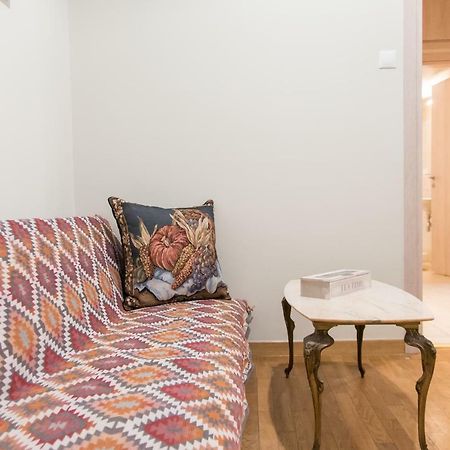Quality Home In Athena Bagian luar foto