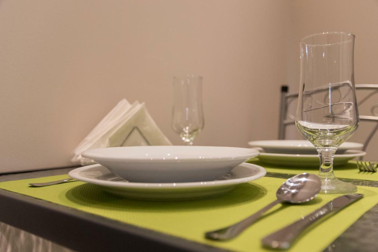 Quality Home In Athena Bagian luar foto